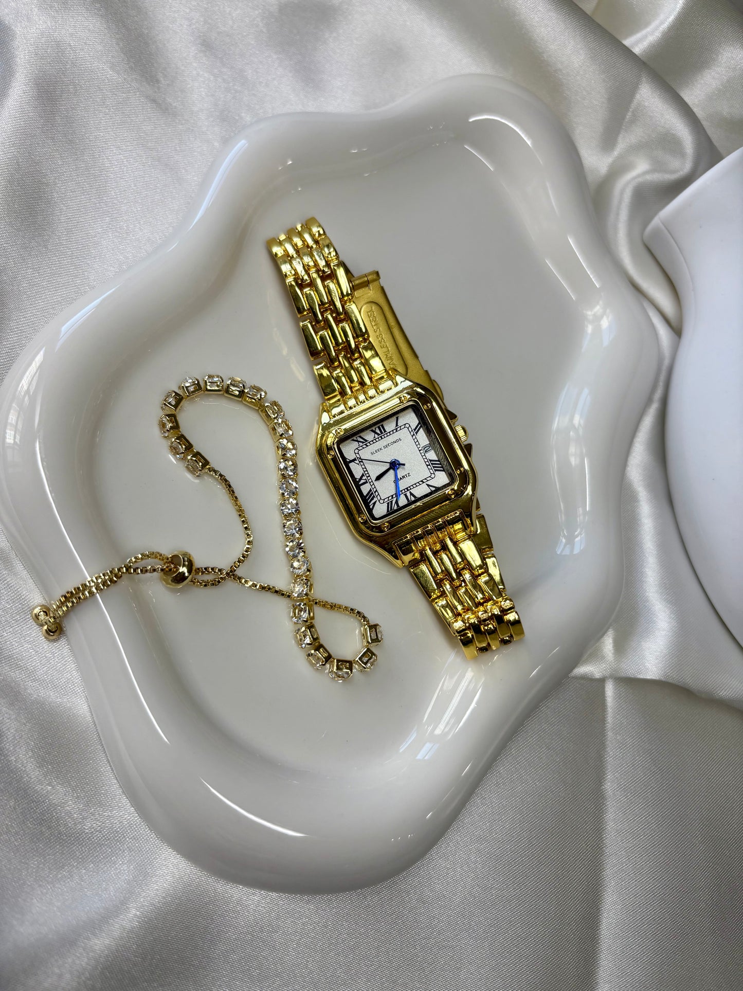 SLEEK SECONDS & WING DREAM